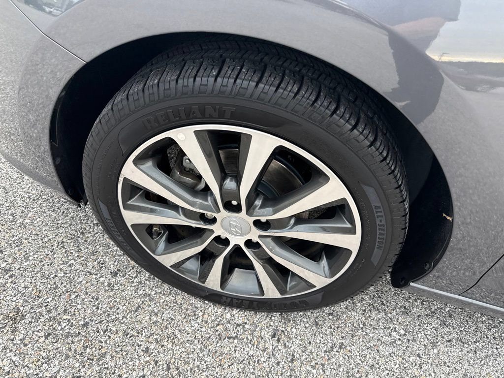 Used 2018 Hyundai Elantra GT w/ Style Package 02 FWD image 27