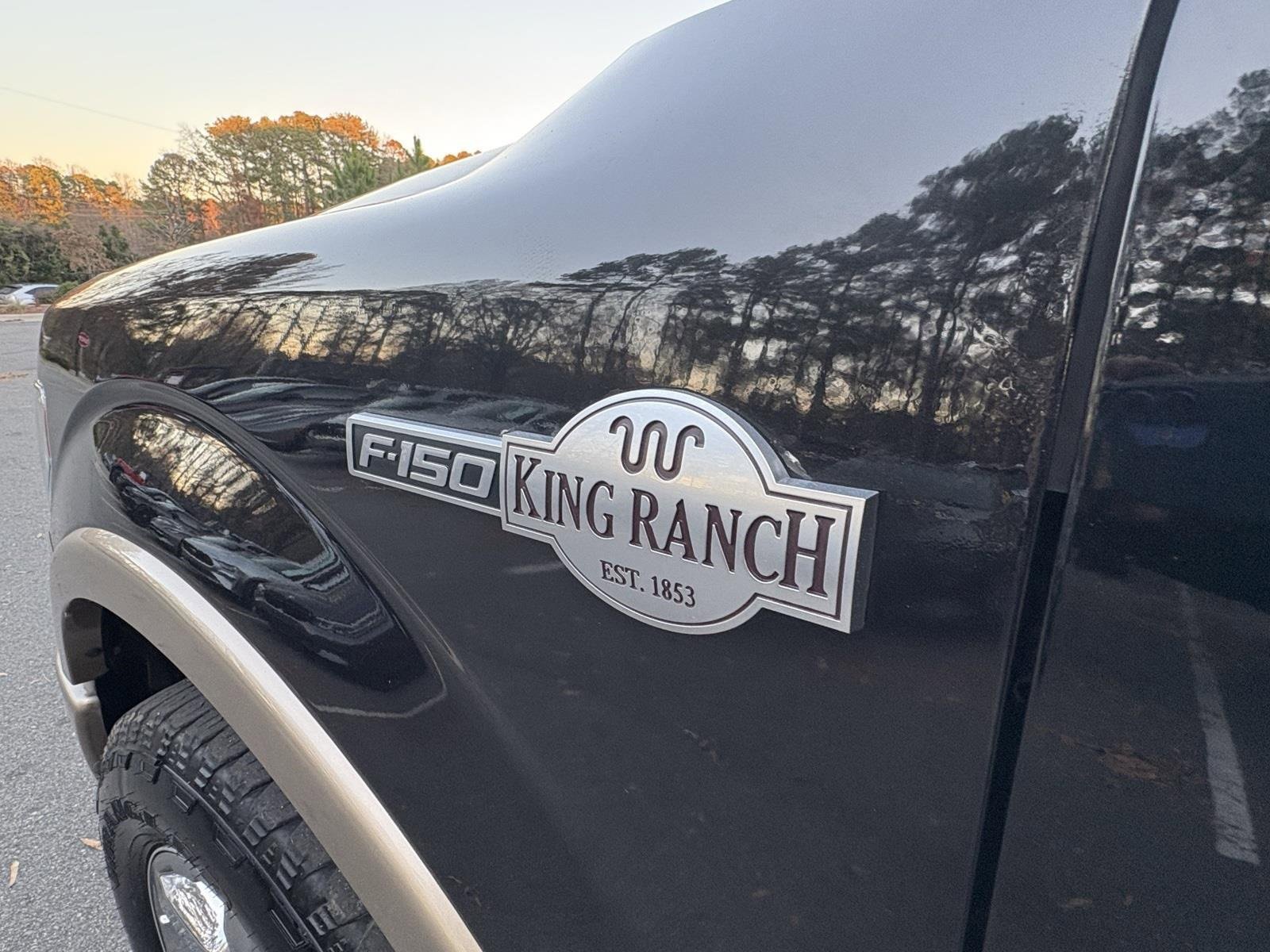 Used 2014 Ford F150 King Ranch w/ King Ranch Luxury Package image 15