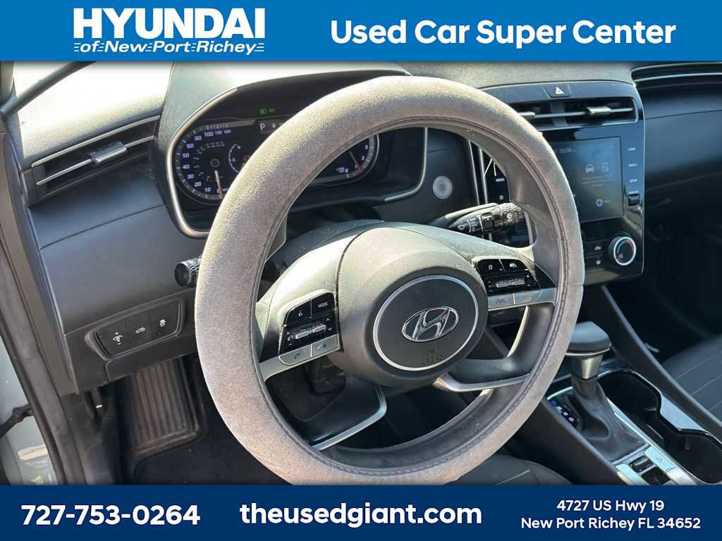 Certified 2022 Hyundai Santa Cruz SEL FWD image 11