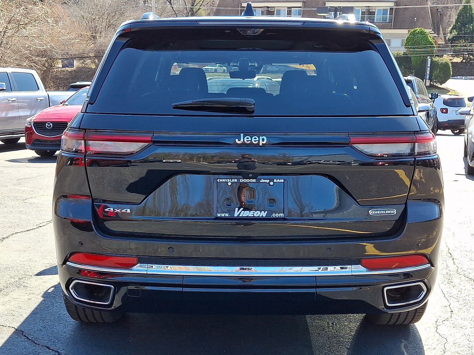 Certified 2022 Jeep Grand Cherokee Overland w/ Luxury Tech Group IV image 5