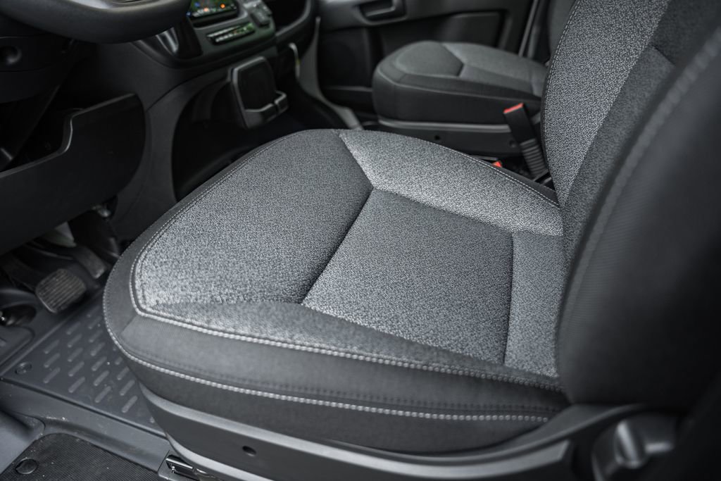 New 2025 RAM ProMaster 2500 w/ Quick Order Package 22G SLT image 32