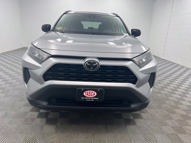 Used 2019 Toyota RAV4 LE w/ Carpet Mat Package AWD/4WD image 3