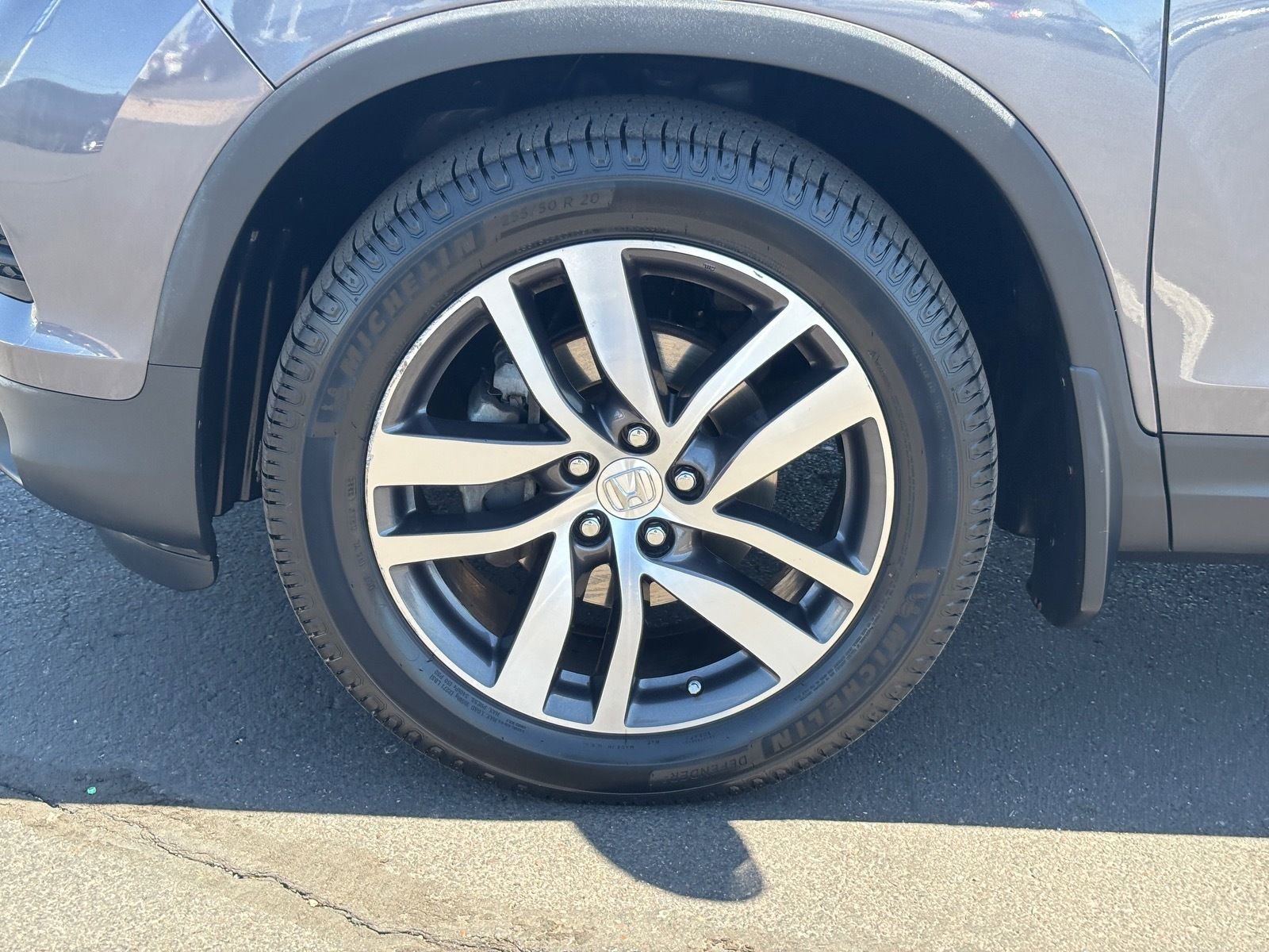 Used 2018 Honda Pilot Touring image 11