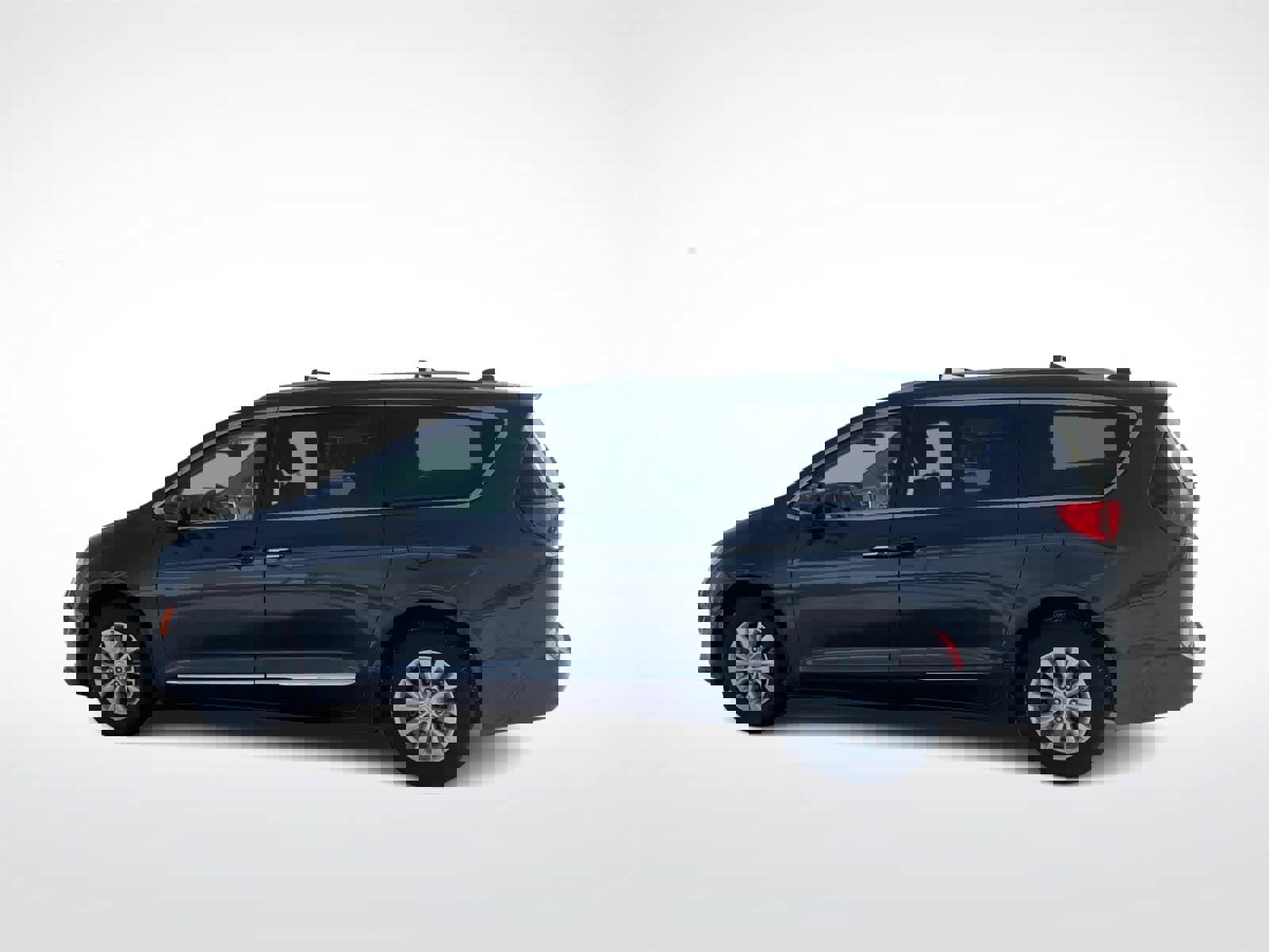 Used 2019 Chrysler Pacifica Touring-L image 6