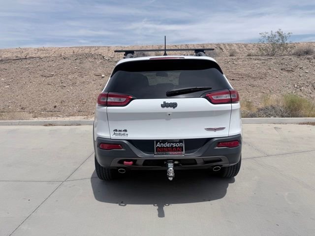 Used 2017 Jeep Cherokee Trailhawk AWD/4WD image 7