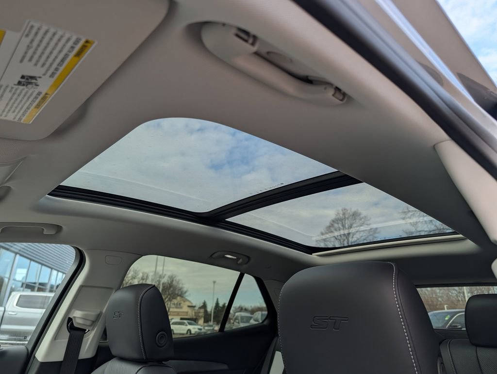 New 2026 Buick Envision Sport Touring image 6