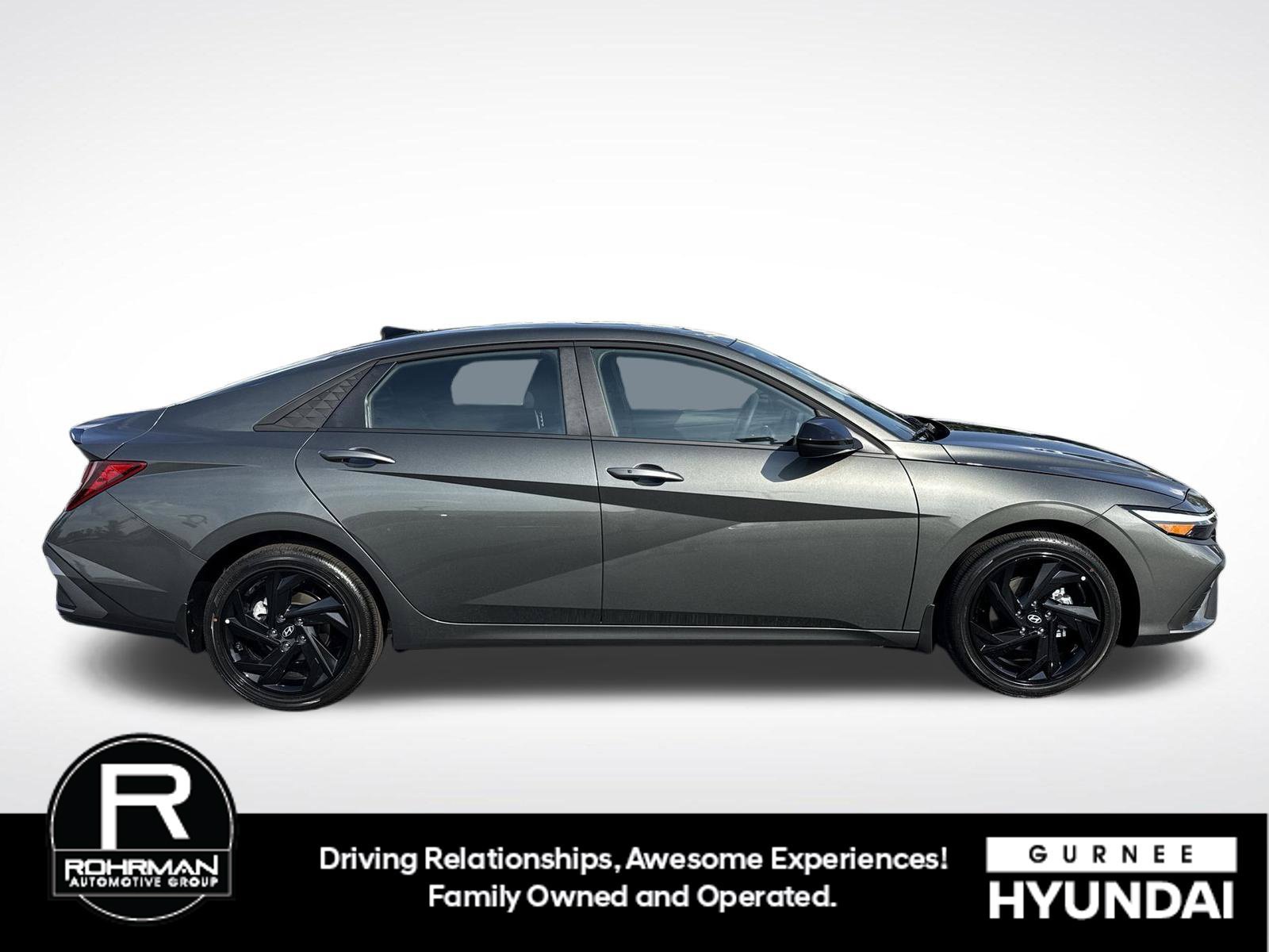 New 2026 Hyundai Elantra SEL Sport FWD image 11