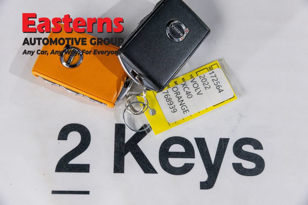 Used 2022 Volvo XC40 P8 Recharge Plus AWD/4WD image 24
