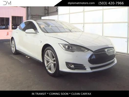 Used 2014 Tesla Model S 85 RWD image 4
