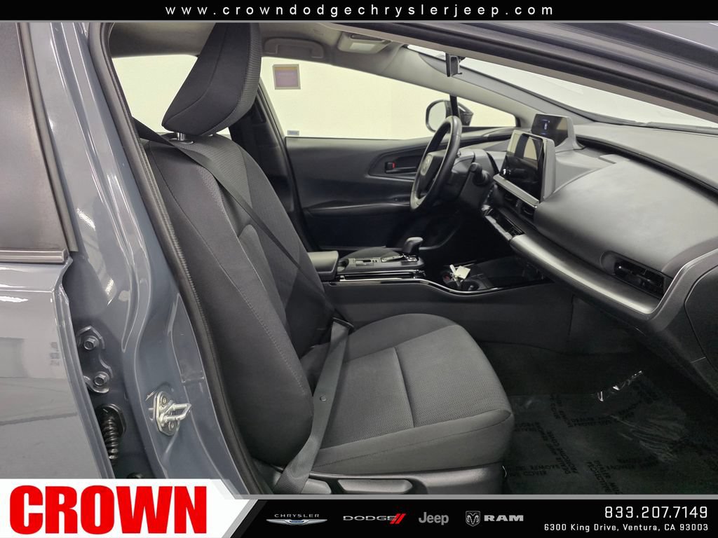 Used 2024 Toyota Prius LE FWD image 10
