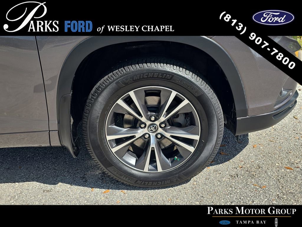 Used 2016 Toyota Highlander XLE AWD/4WD image 34