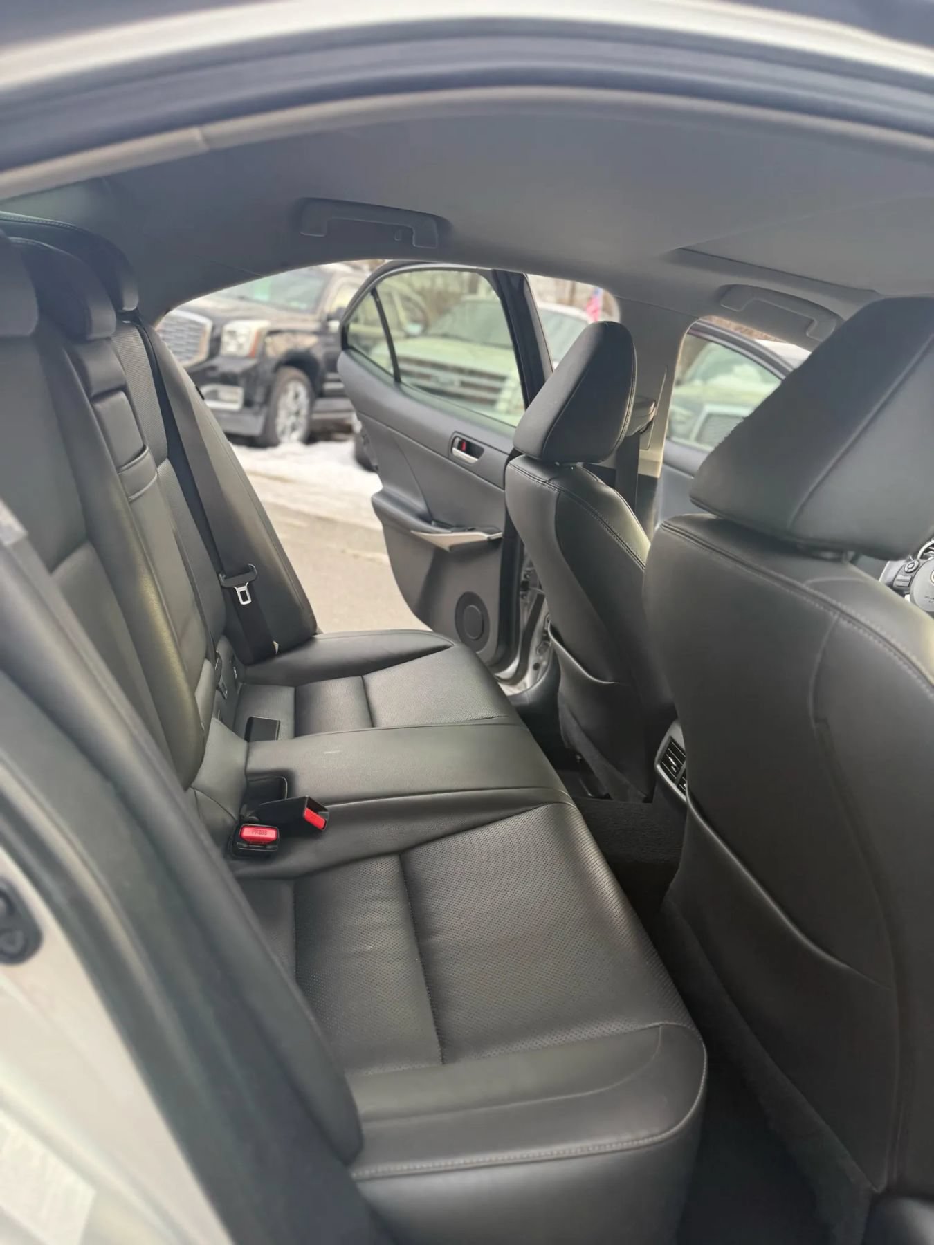Used 2016 Lexus IS 200t RWD image 21