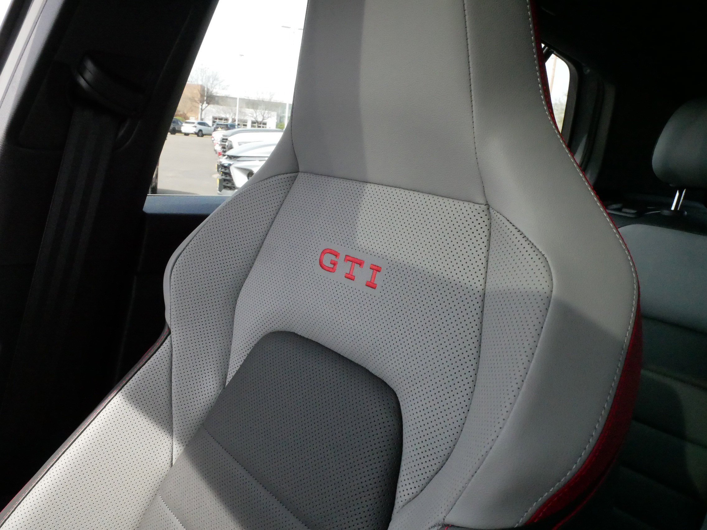 Certified 2024 Volkswagen GTI SE w/ SE Leather Seats Package FWD image 31