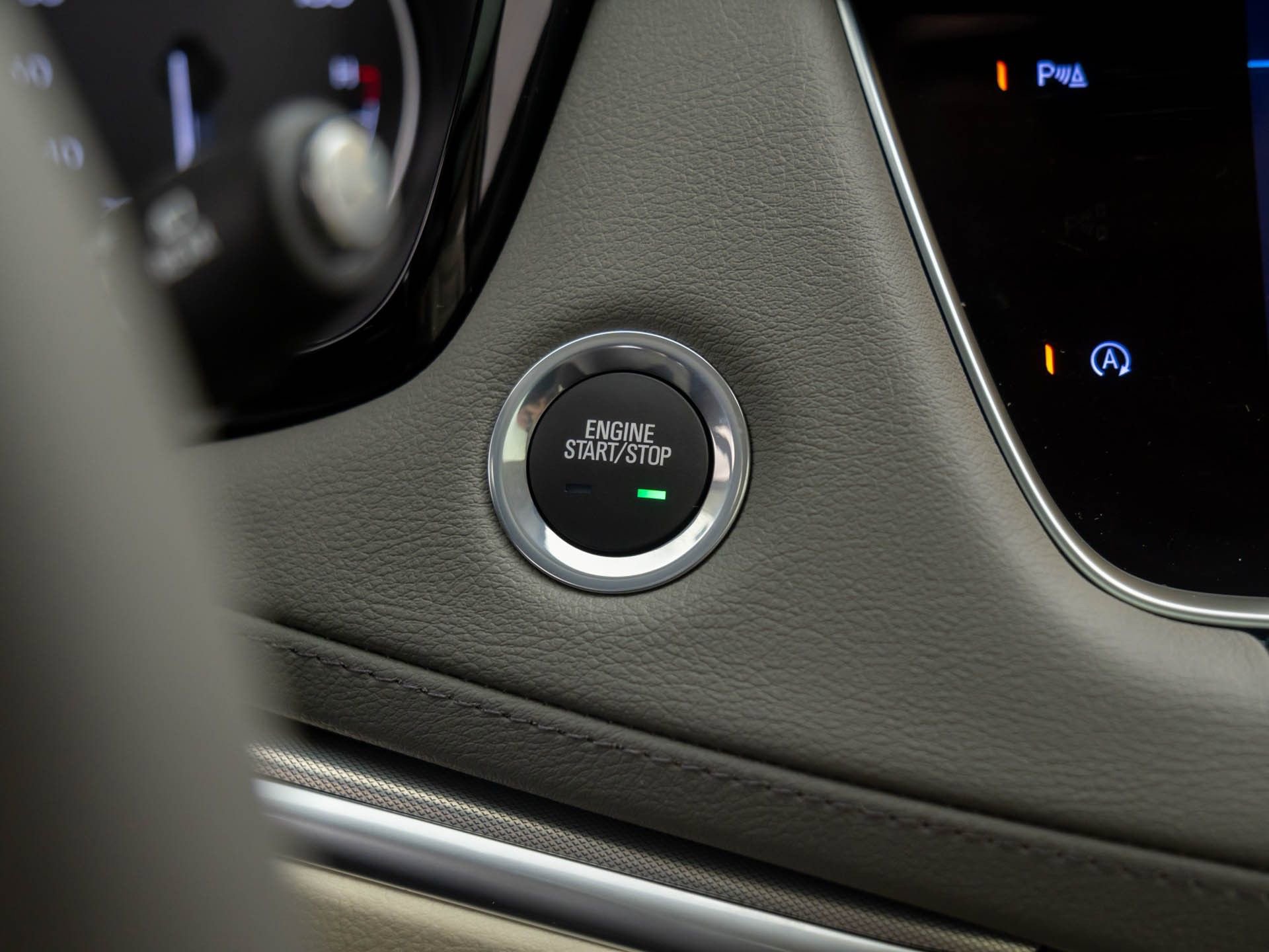 New 2025 Cadillac XT5 Premium Luxury AWD/4WD image 24