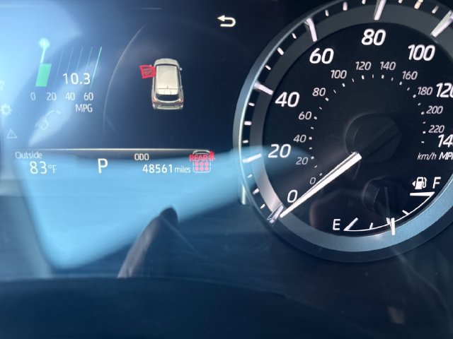 Used 2024 Toyota Highlander LE AWD/4WD image 16