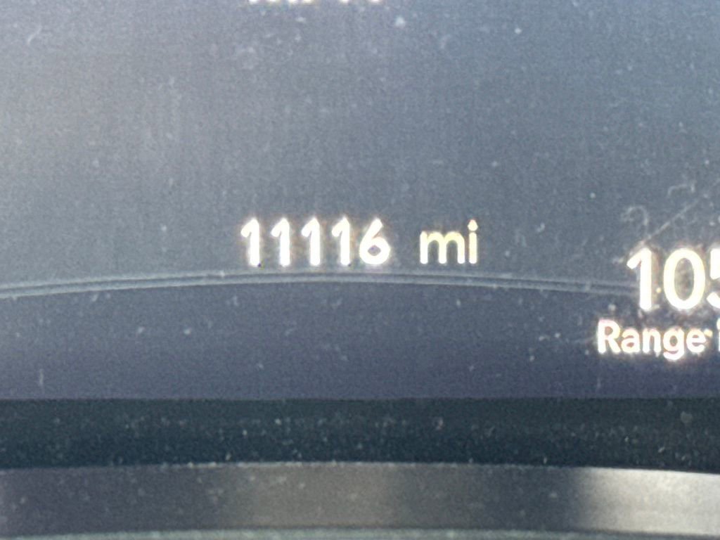 Used 2024 Chrysler Pacifica Limited w/ S Appearance Package image 41