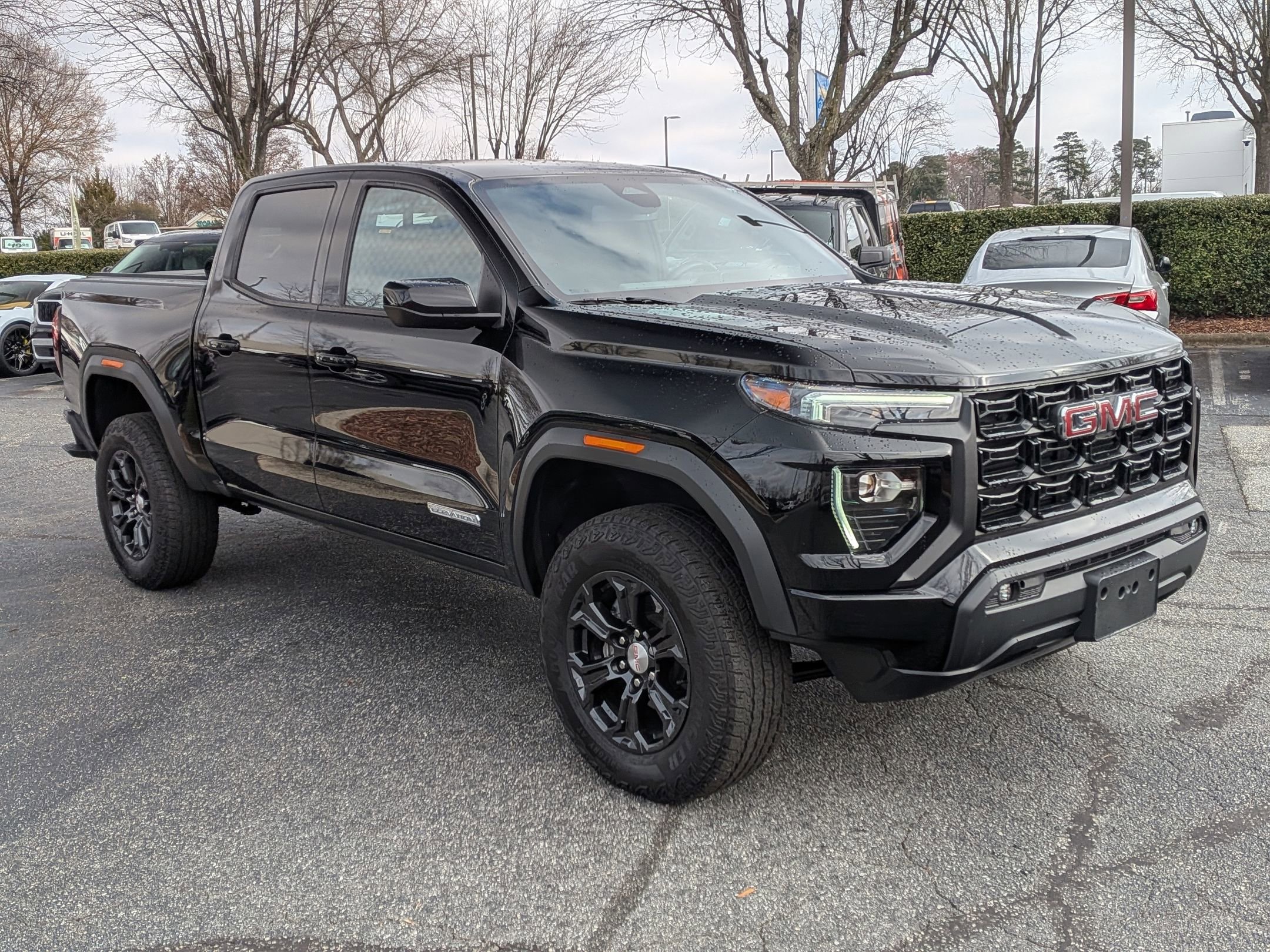 Certified 2024 GMC Canyon Elevation w/ Elevation Premium Package image 2
