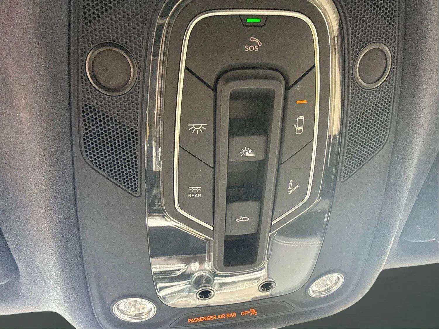 Certified 2025 Bentley Bentayga AWD/4WD image 54
