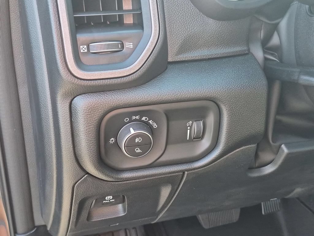 New 2026 RAM 1500 Warlock AWD/4WD image 13