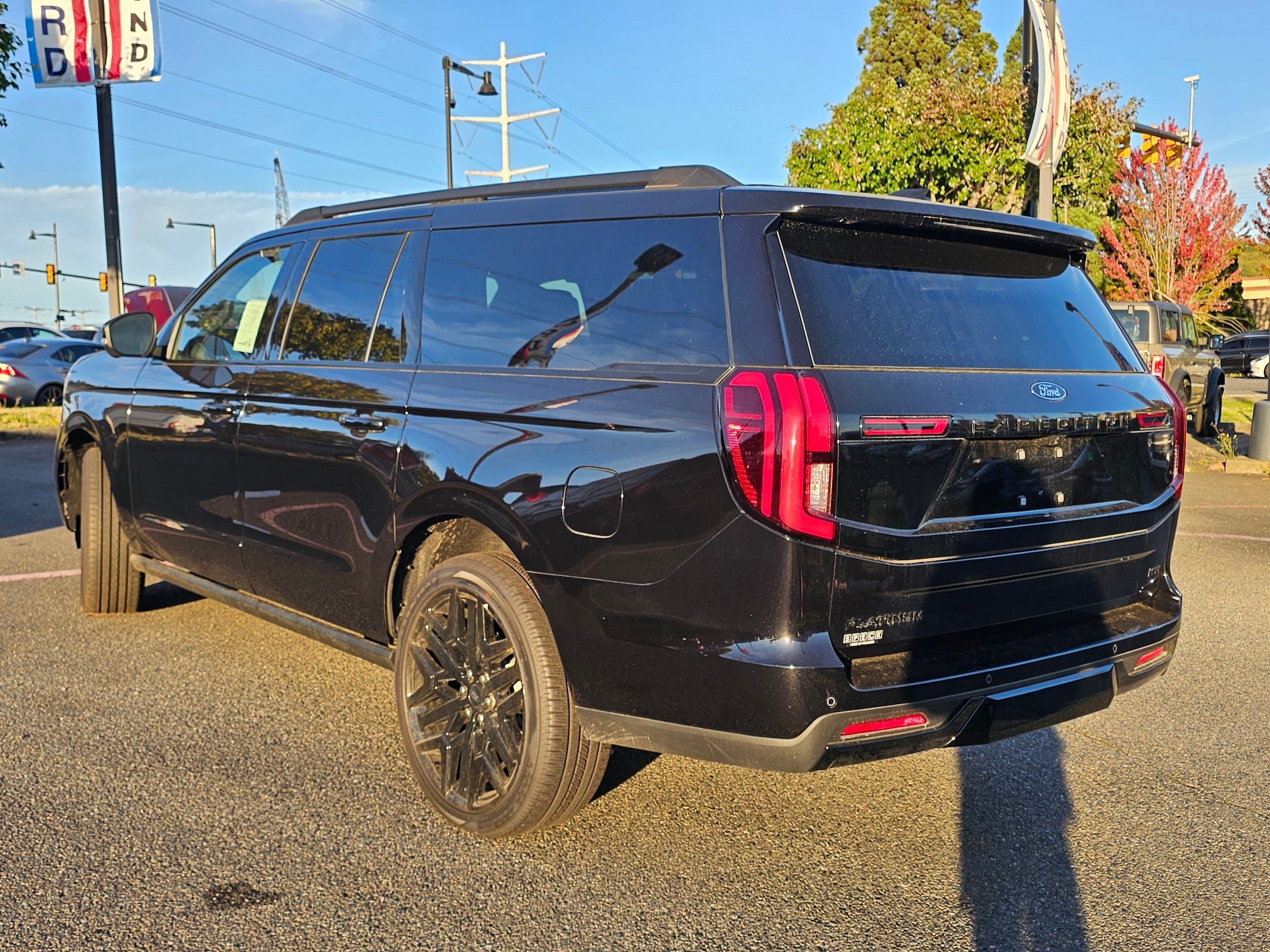 New 2026 Ford Expedition Max Platinum w/ Stealth Performance Package AWD/4WD image 6