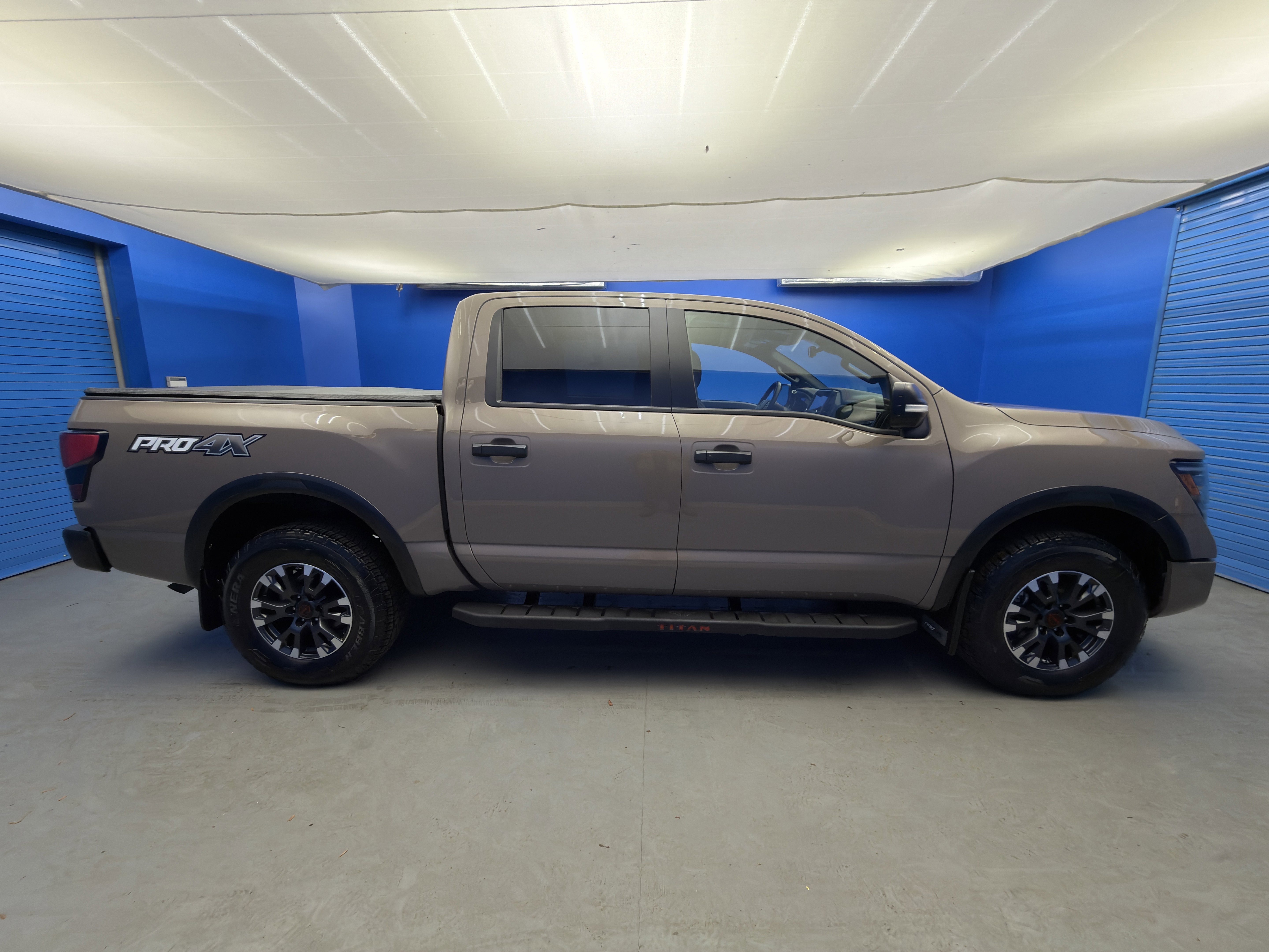 Used 2023 Nissan Titan PRO-4X w/ Pro-4x Convenience Package image 8