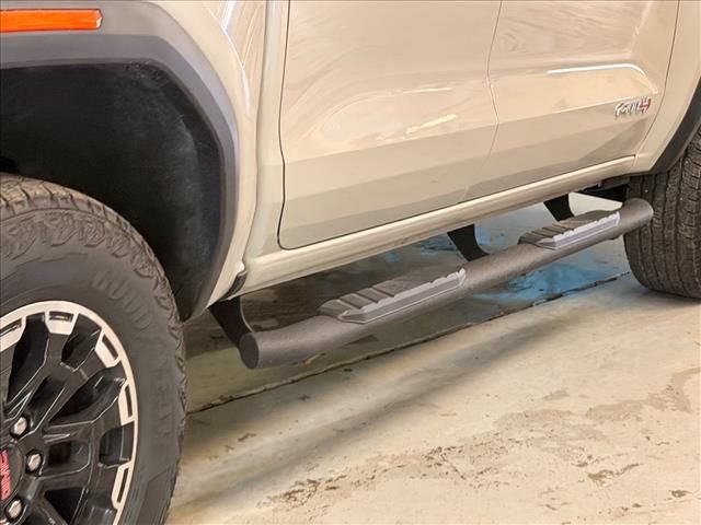 Used 2026 GMC Canyon AT4 w/ Technology Plus Package AWD/4WD image 11