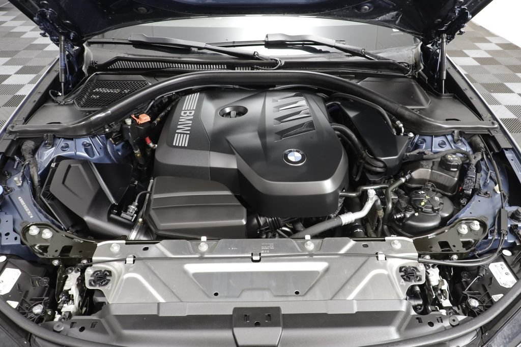 Used 2025 BMW 330i xDrive Sedan AWD/4WD image 24