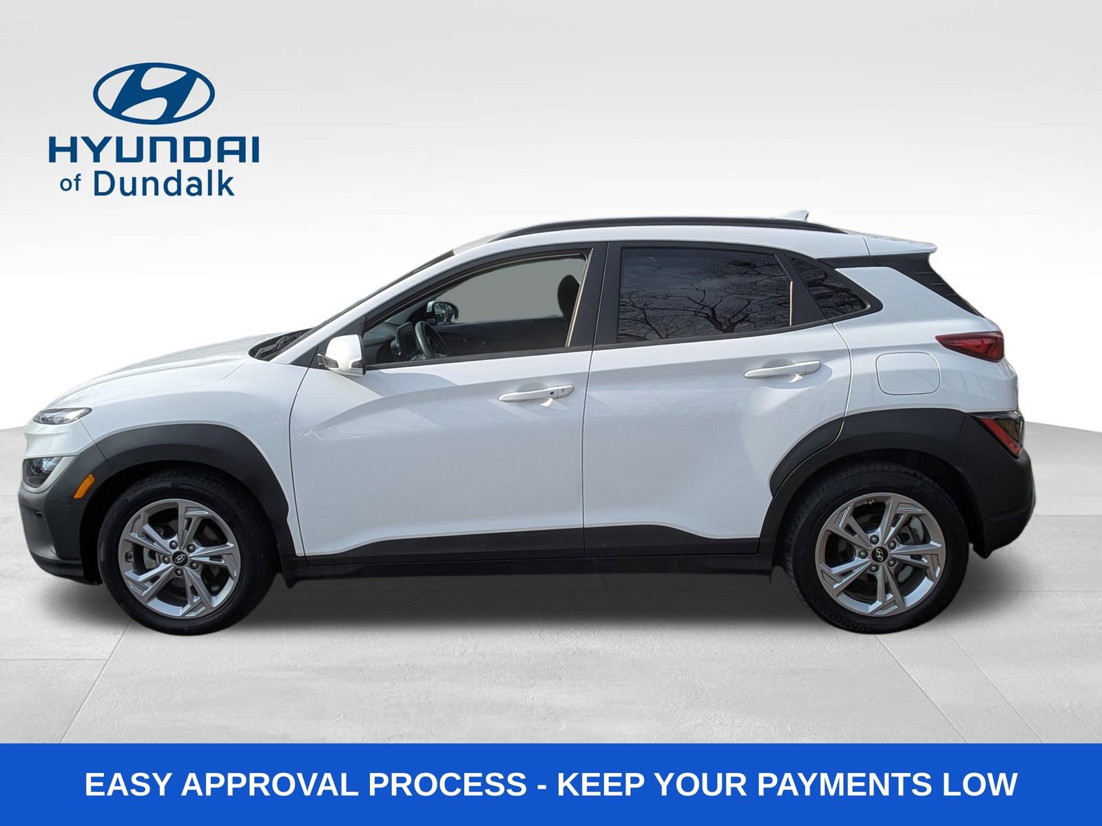 Used 2023 Hyundai Kona SEL w/ Cargo Package FWD image 2
