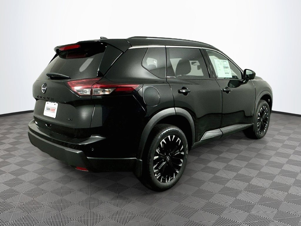 New 2026 Nissan Rogue Dark Armor AWD/4WD image 10