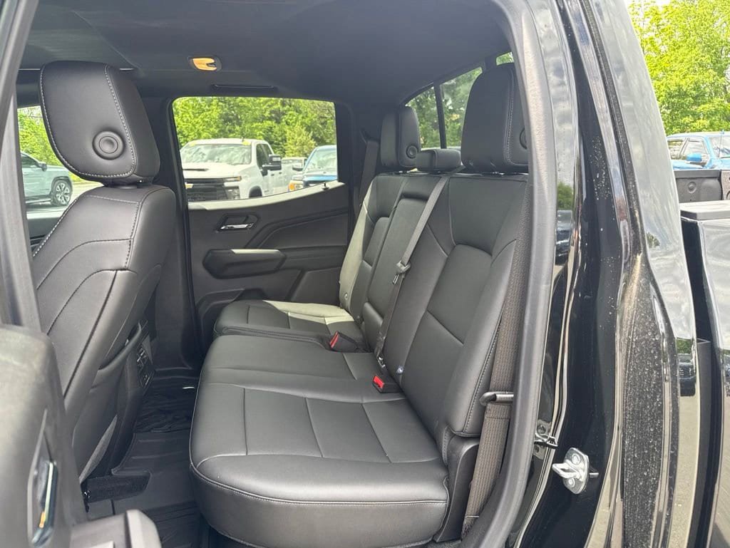 New 2026 GMC Canyon Elevation w/ Convenience Package AWD/4WD image 10