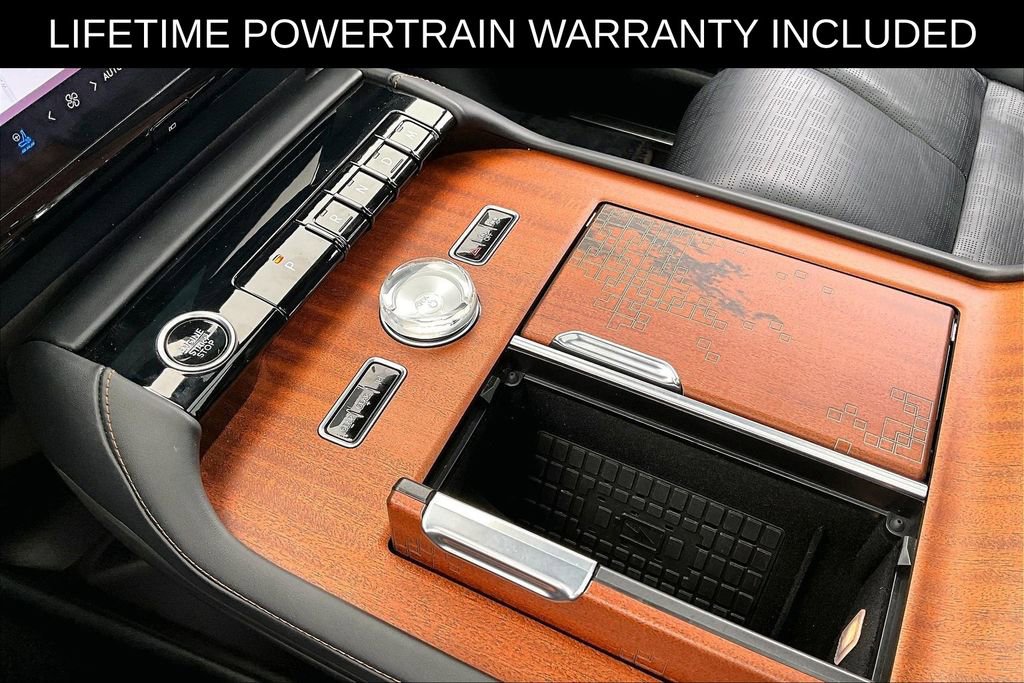 Used 2025 Lincoln Navigator L Black Label image 18