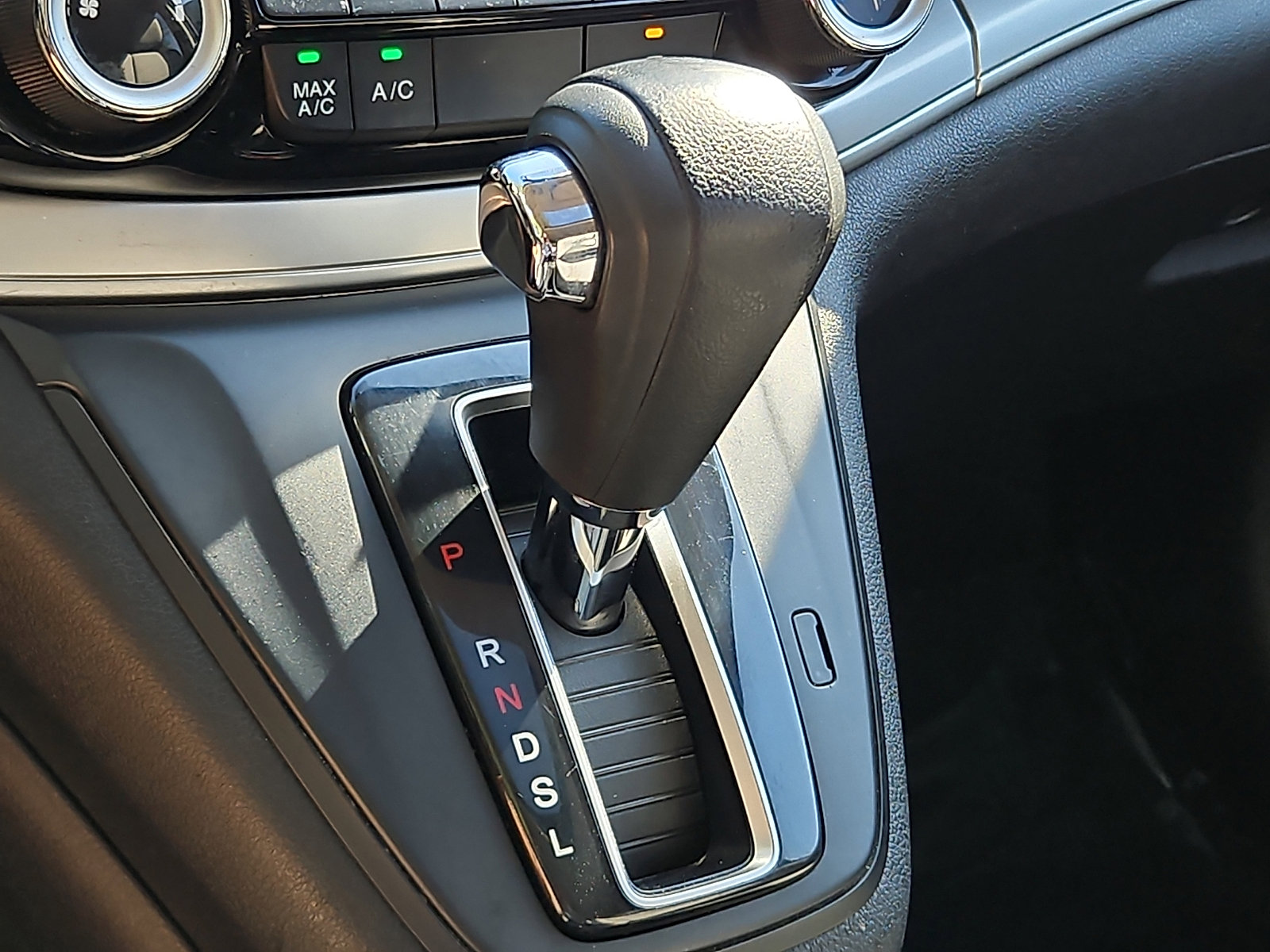 Used 2016 Honda CR-V EX image 15