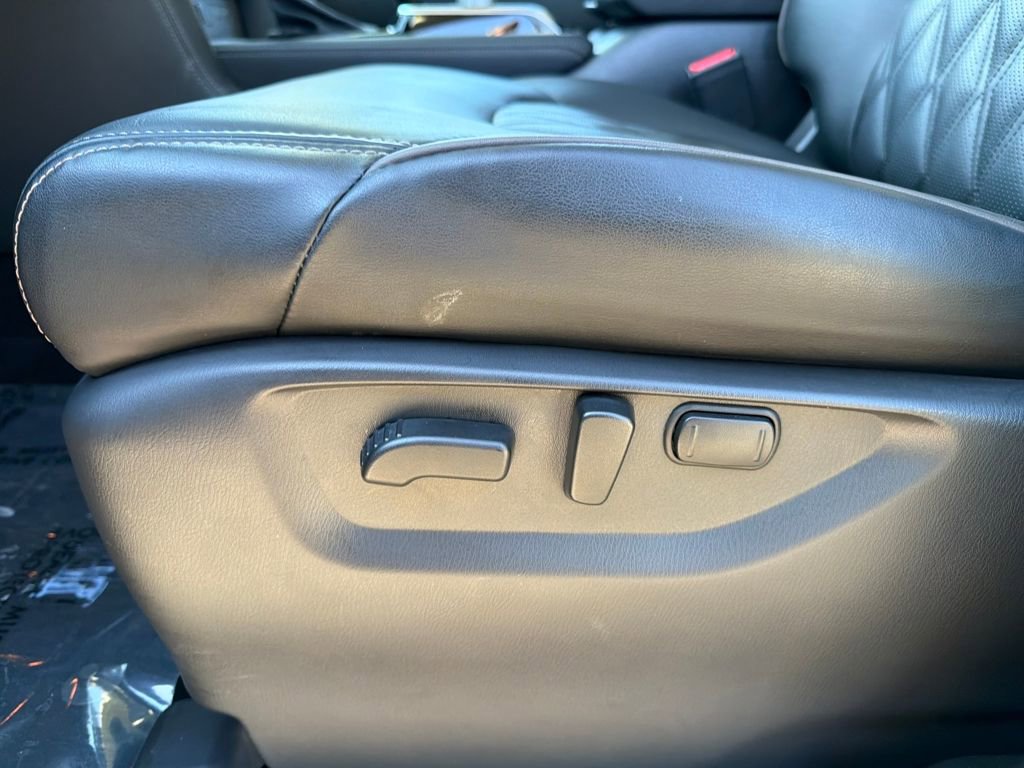 Certified 2024 Nissan Armada Platinum w/ Captain's Chairs Package image 16