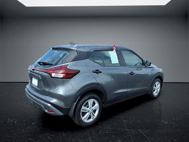 Certified 2025 Nissan Kicks Play S FWD image 3