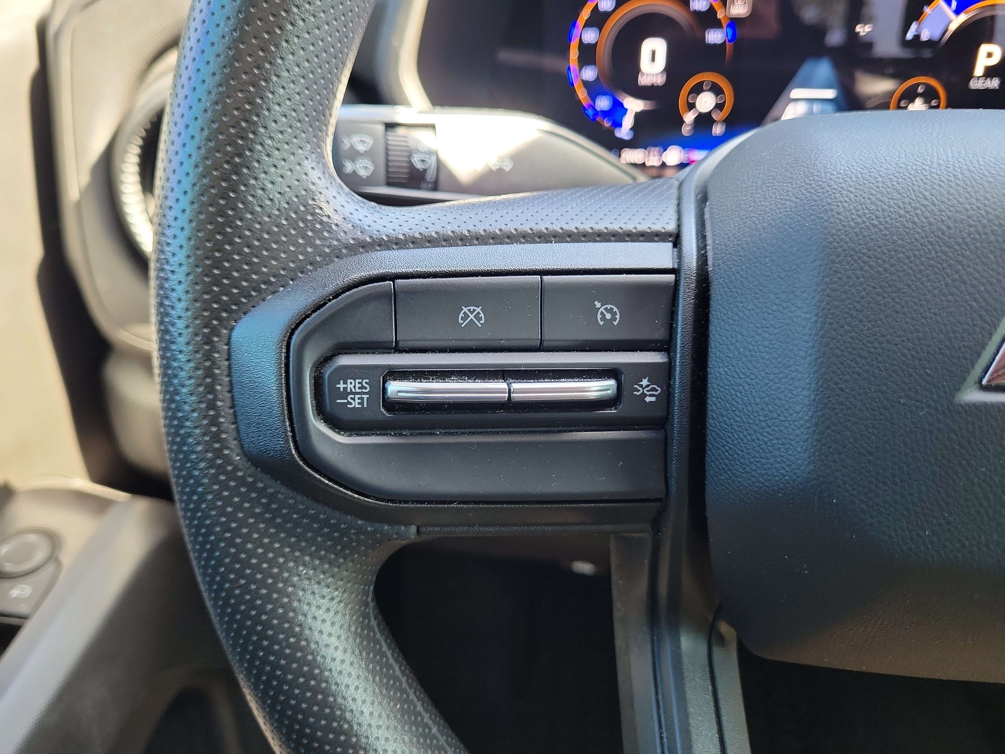 Used 2024 Chevrolet Colorado Trail Boss w/ Technology Package AWD/4WD image 26