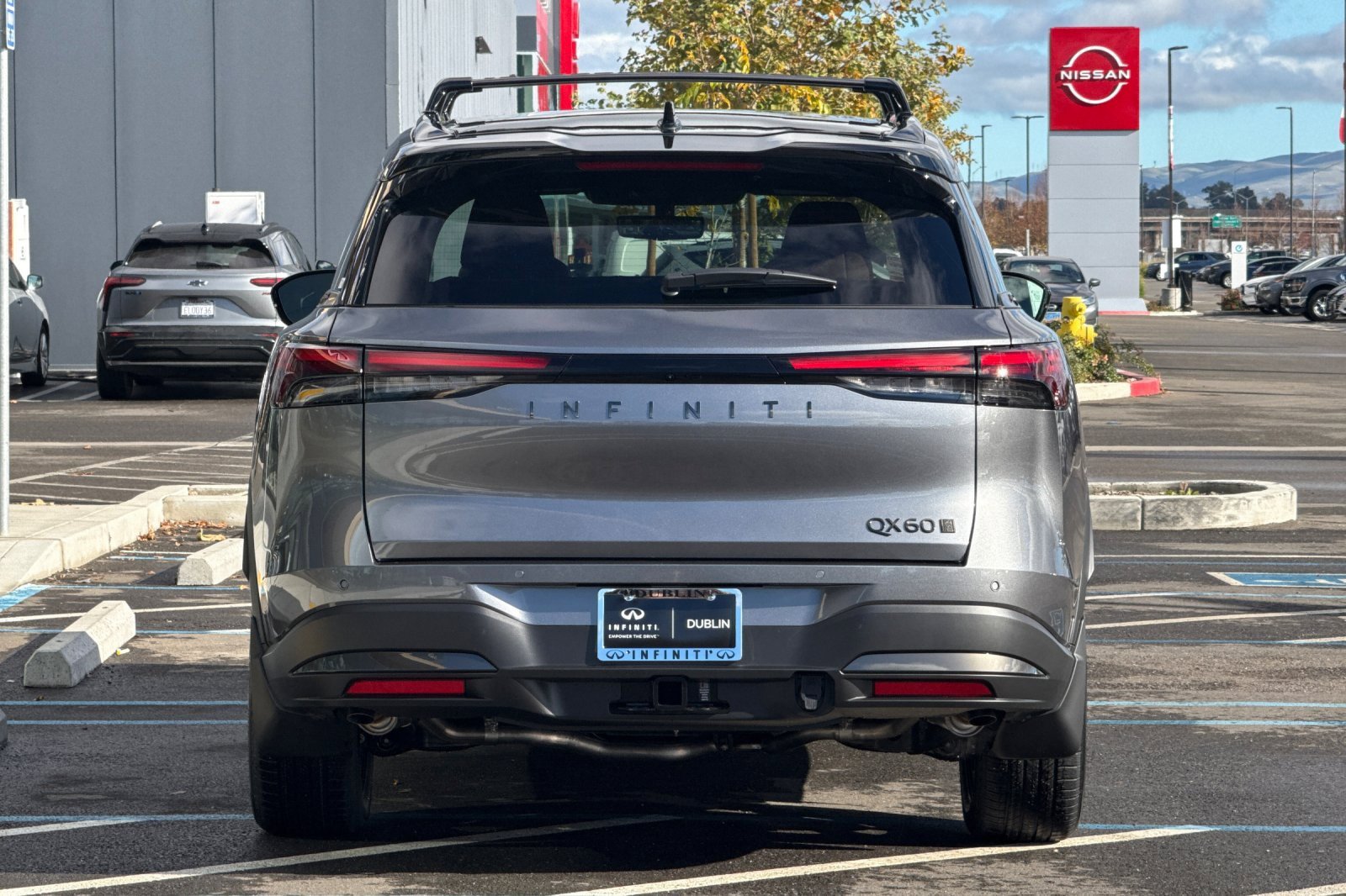 New 2026 INFINITI QX60 Autograph w/ Dark Cargo Package image 4