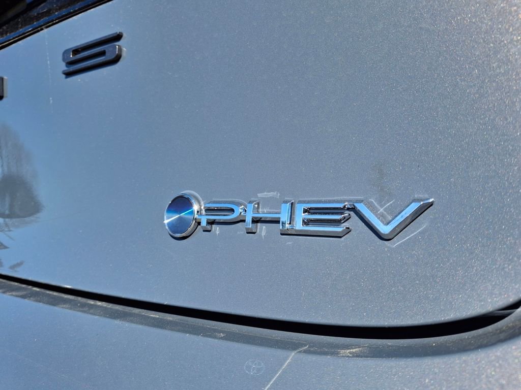 New 2026 Toyota Prius Plug-In Hybrid FWD image 5