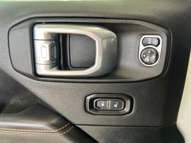 Used 2021 Jeep Gladiator Overland image 28