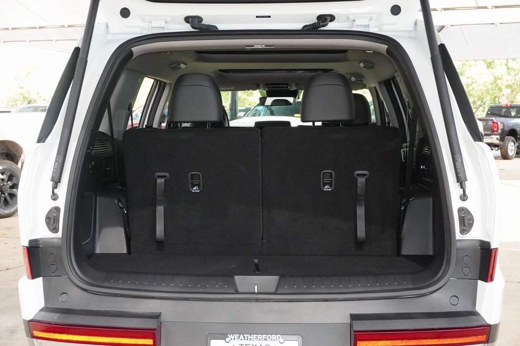 Used 2025 Hyundai Santa Fe Limited image 31