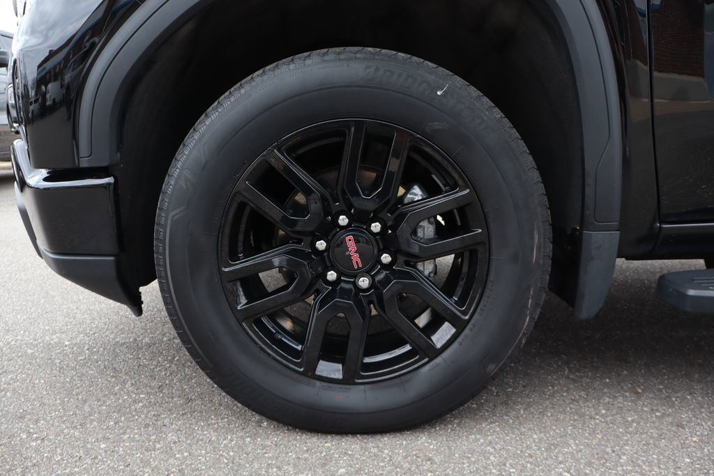 Used 2024 GMC Sierra 1500 Elevation image 25