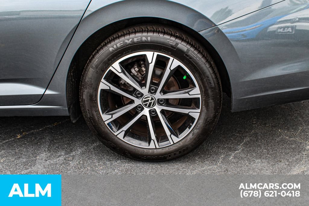 Used 2025 Volkswagen Jetta Sport FWD image 15