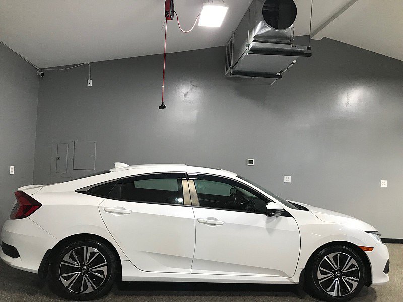 Used 2018 Honda Civic EX-T image 2