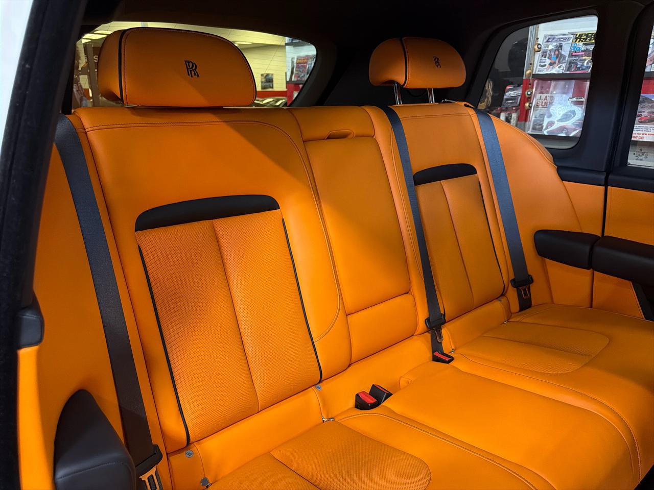 Used 2023 Rolls-Royce Cullinan AWD/4WD image 25