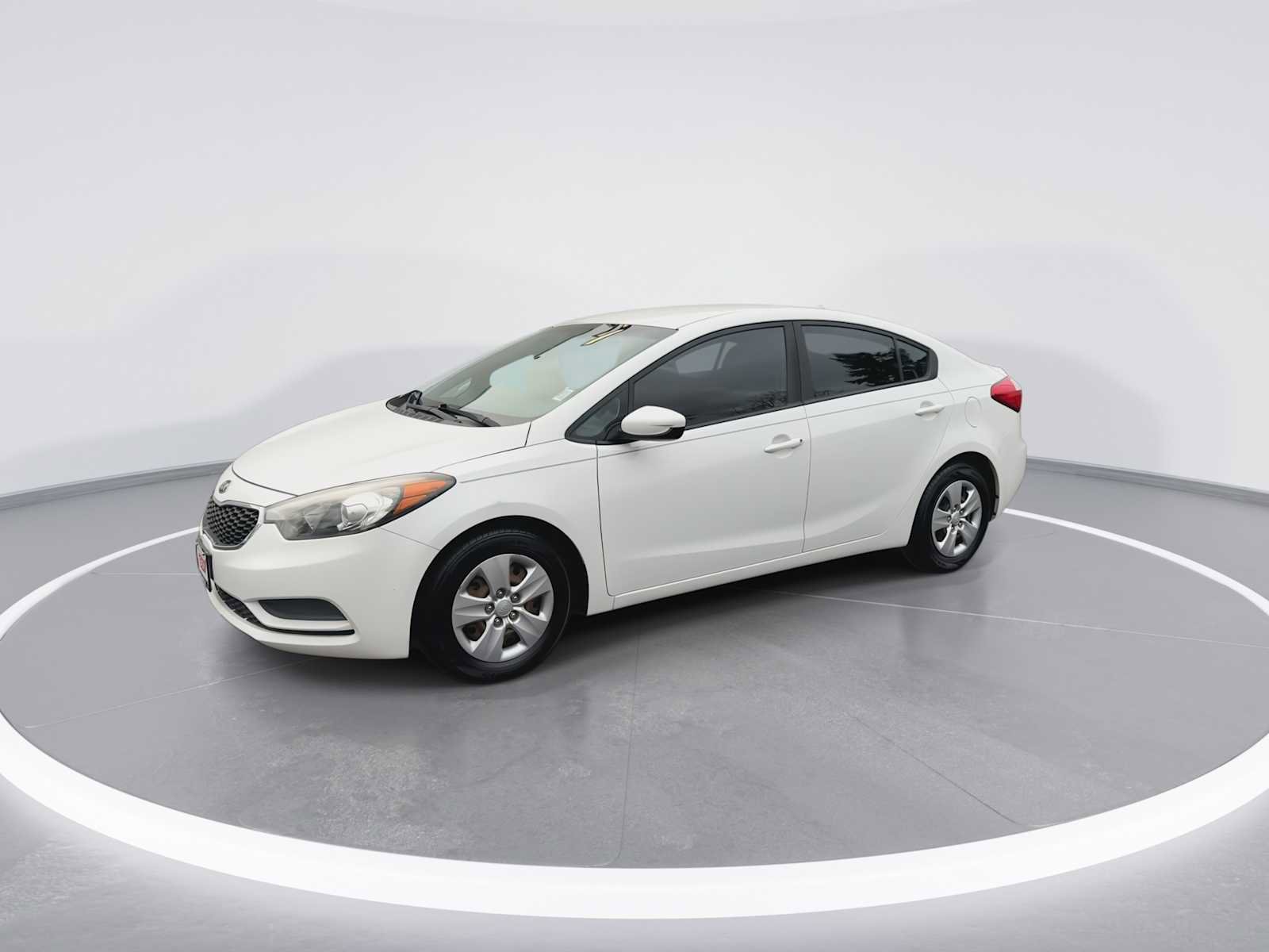 Used 2016 Kia Forte LX image 4