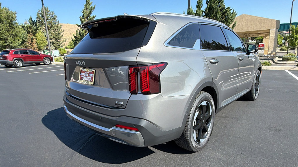 Used 2025 Kia Sorento SX Prestige AWD/4WD image 3