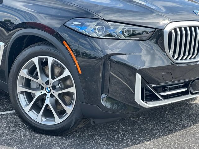 New 2026 BMW X5 xDrive50e w/ Climate Comfort Package AWD/4WD image 2