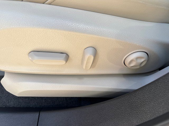 Used 2020 Buick Envision Essence image 15