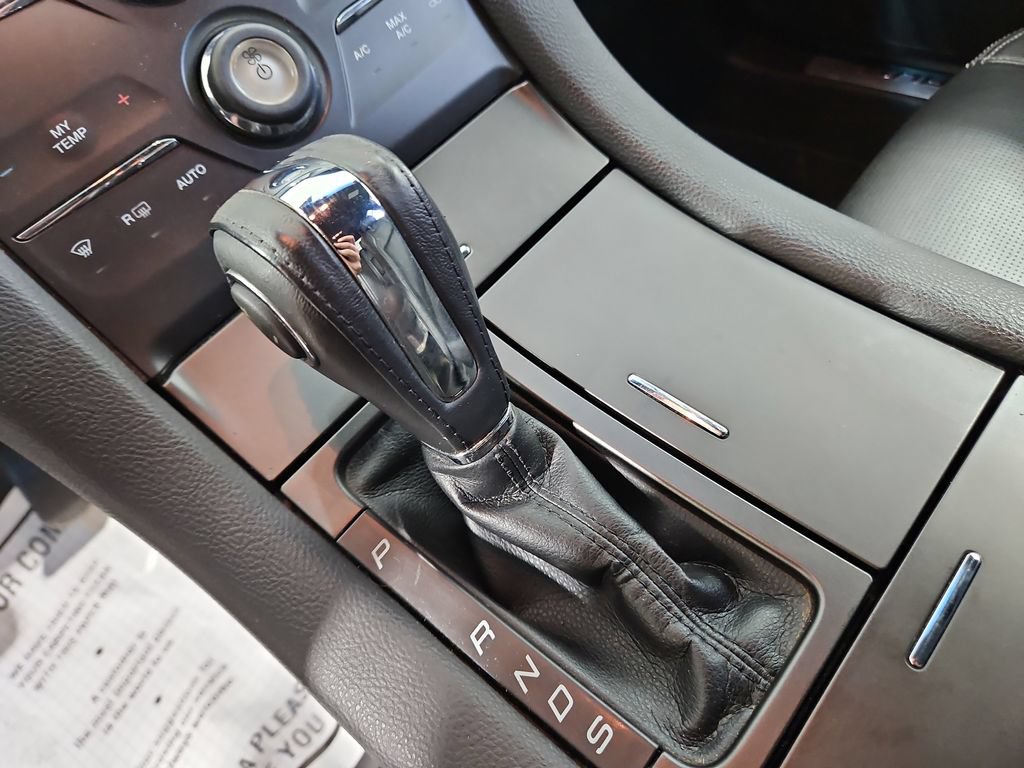Used 2016 Ford Taurus Limited FWD image 23