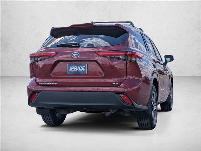 Used 2023 Toyota Highlander XLE image 5