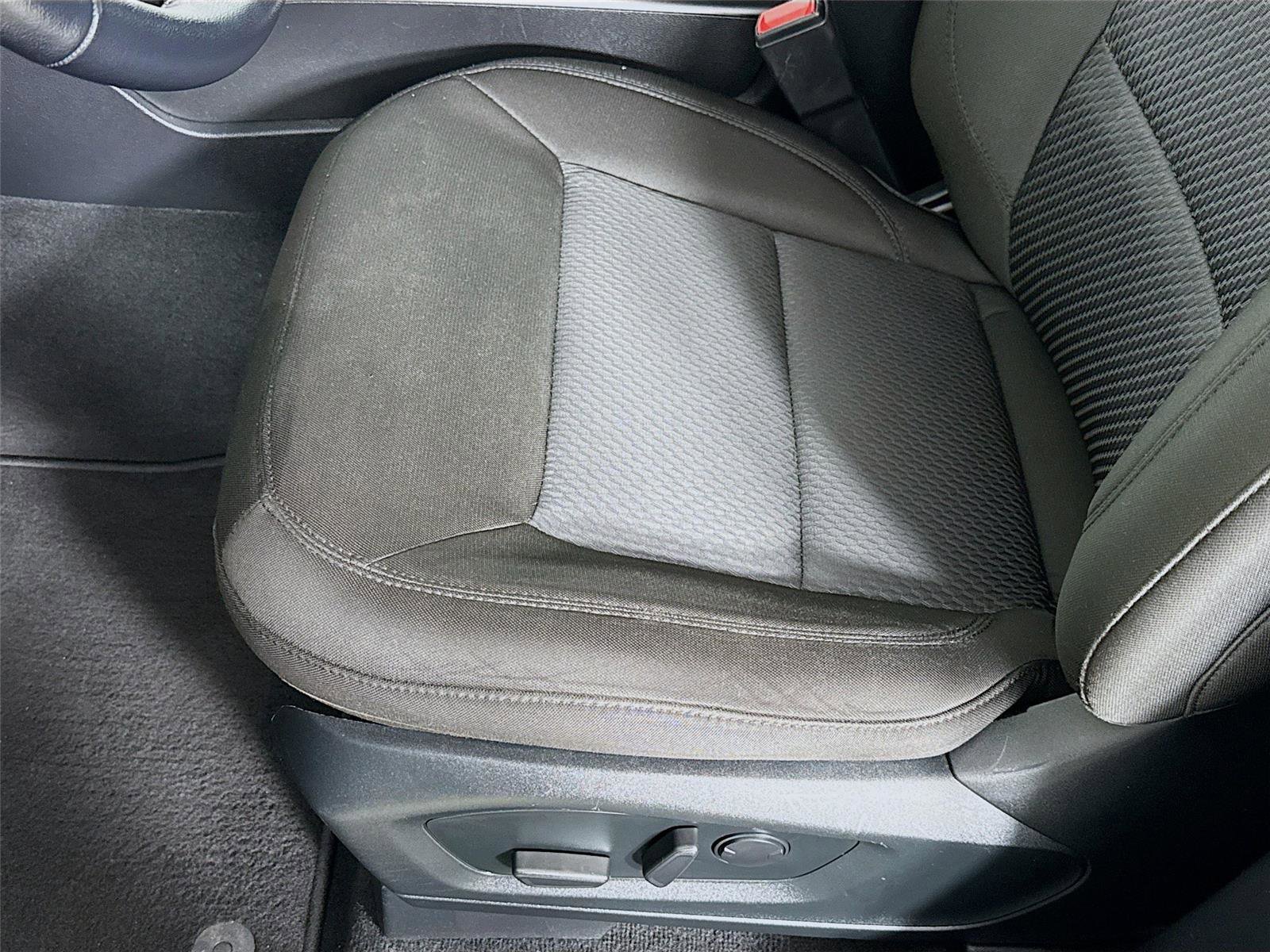 Used 2022 Ford Explorer XLT w/ Class IV Trailer Tow Package image 18